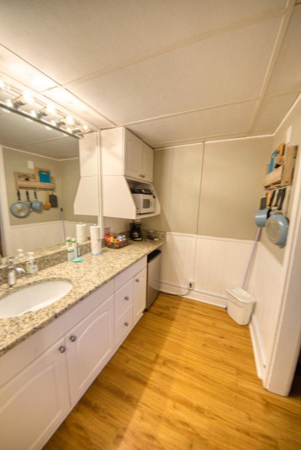 Waterway View Studio 2 W/ Pool, 1 Mile To Wrightsville Beach Wilmington Dış mekan fotoğraf